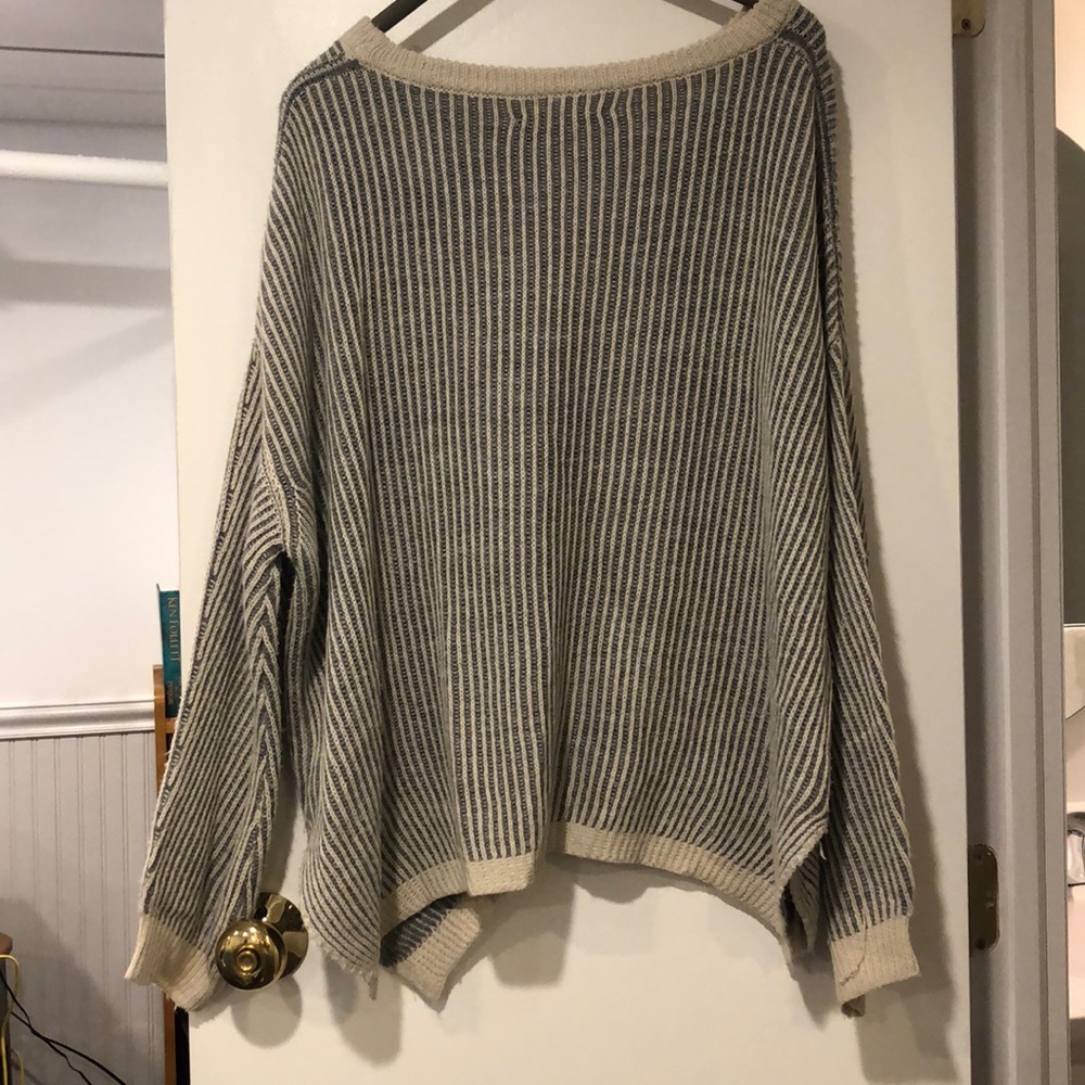 Sweater - Picture 2 of 2